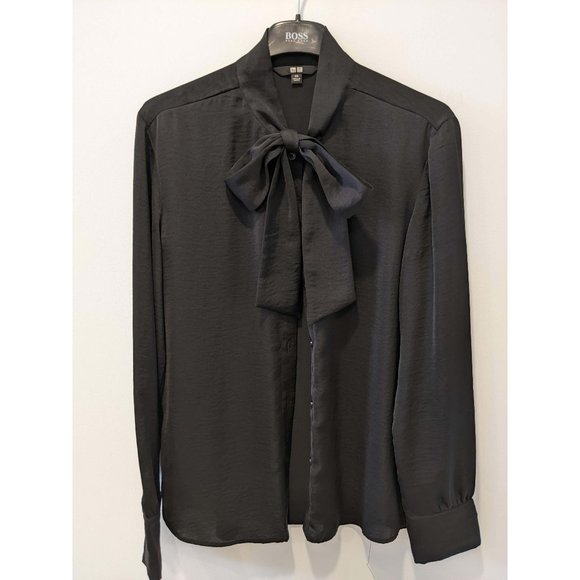 Uniqlo Top - Picture 1 of 4